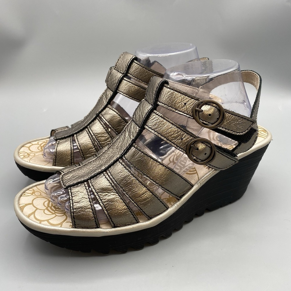 Fly London Women's EUR 40 US 9/9.5 Metallic‎ Wedge Sandal Gladiator YGOR